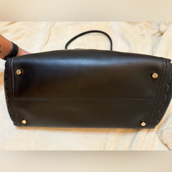 Kate Spade Black Leather Scalloped Large Tote Bag - Picture 5 of 12